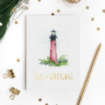 Tarjetas Navidades de faro únicas<br><div class="desc">Las tarjetas de Navidades del faro Do Tell A Belle son una opción encantadora para enviar a amigos y familiares esta temporada. Cuentan con una acuarela Júpiter, faro de Florida en tonos rojos. La palabra "SEAS & GREETINGS" está fijada en Relieve metalizado de oro en letra grabado en relieve. Una...</div>