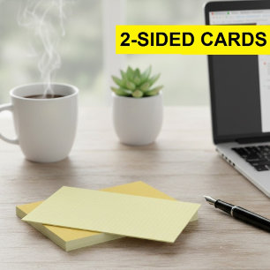 Tarjetas pequeñas de notas de papel cuadriculado a