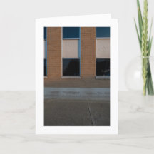 Tarjetas plegadas en blanco con fotografía única