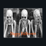 Tarjetas postales de Halloween de esqueletos diver<br><div class="desc">Hermosa tarjeta postal de Halloween de esqueletos divertidos y aterradores</div>