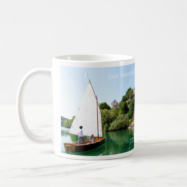 TAZA 2017 del calendario del Skiff de la isla de (Izquierda)