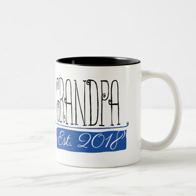 Taza 2018 del regalo del Est del abuelo (Derecha)