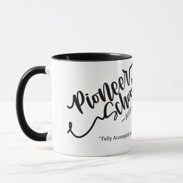 Taza 2022 Pioneer School Personalized Mug (Izquierda)