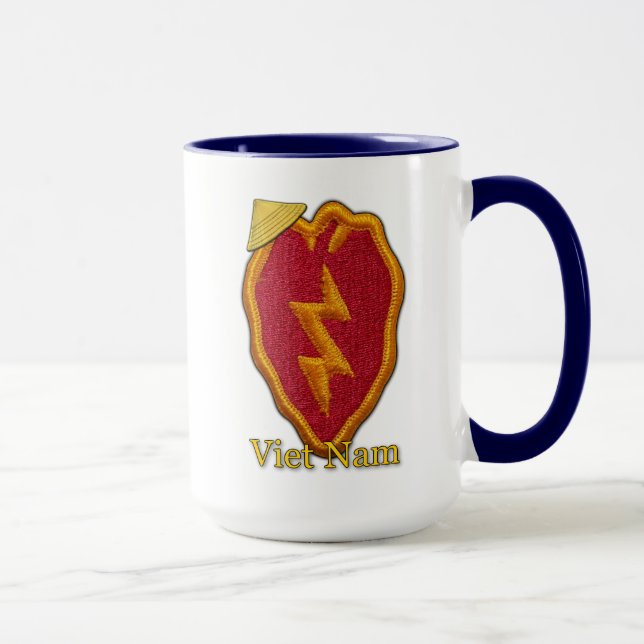 Taza 25to Veterinarios de Vietnam de los veteranos de (Derecha)