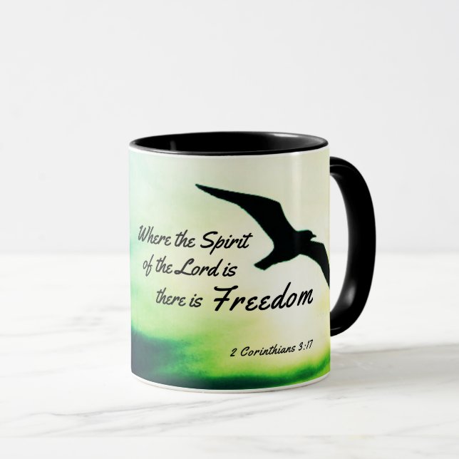 Taza 2 Corinthians 3:17 Biblia de Libertad versus Ave V (Anverso derecho)