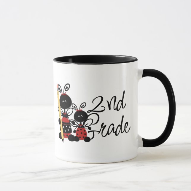 Taza 2das camisetas y regalos del grado de la mariquita (Derecha)