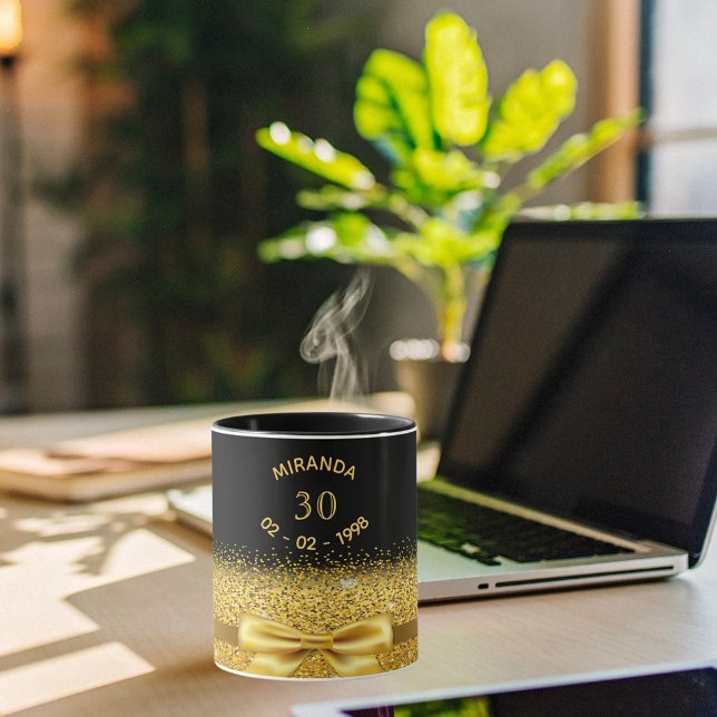 Taza 30.º nombre del arco dorado negro (Subido por el creador)