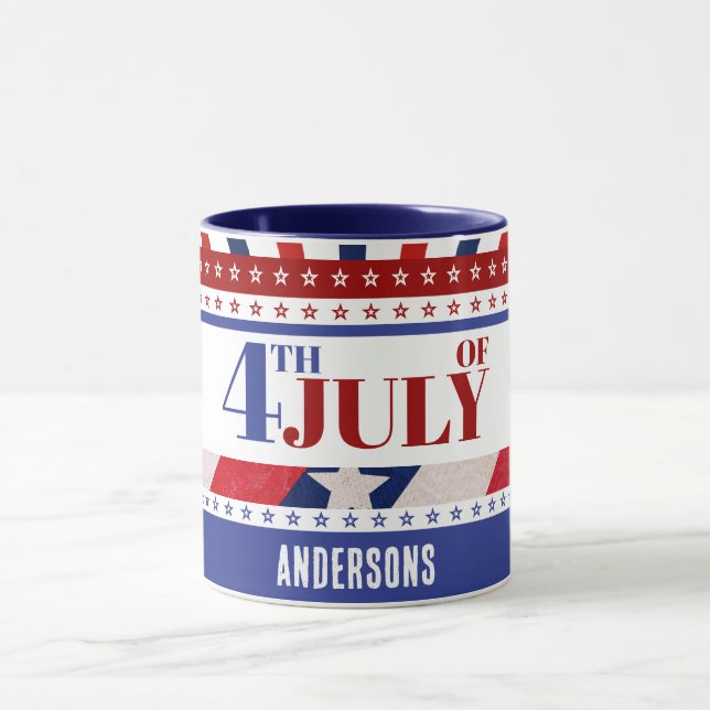 Taza 4 de julio Bandera de América Personalizado Artsy (Centro)