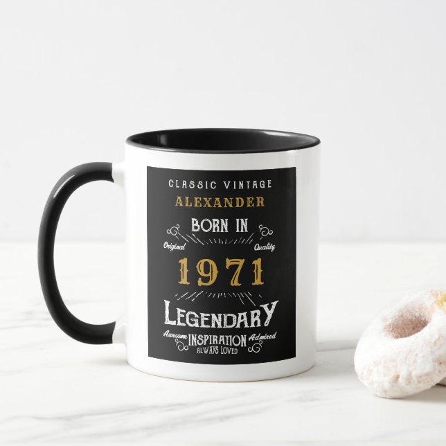 Taza 50.º cumpleaños nacido en 1971 retro negro persona (Con donut)