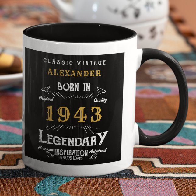 Taza 80.º cumpleaños nacido en 1943 retro negro persona (Subido por el creador)