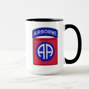 Taza 82.o Veterinarios de los veteranos de la división