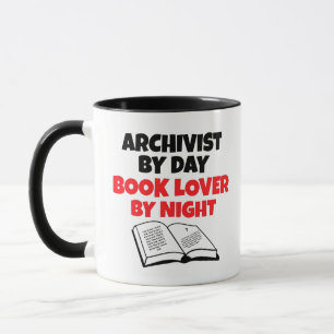 Taza A Archivista le encanta leer