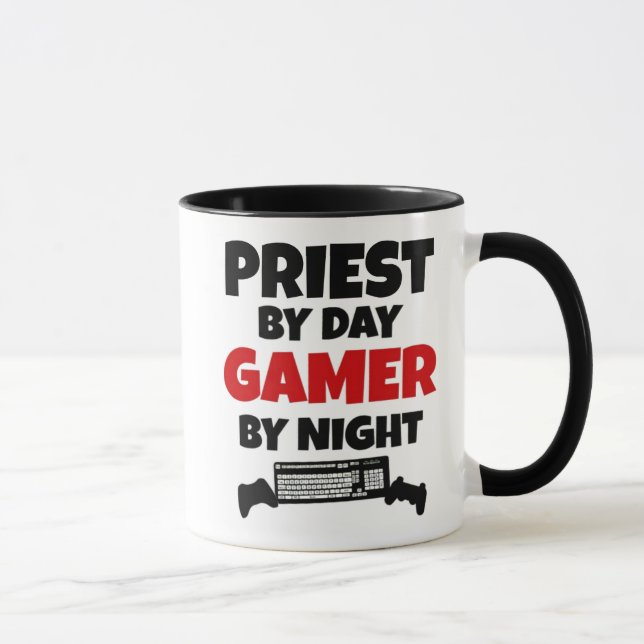 Taza A los sacerdotes les encanta jugar videojuegos (Derecha)