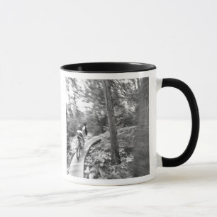 Taza Aaron Rodgers mountain bike por la escalera hacia