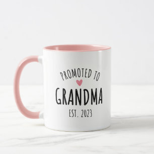 Taza Actualizado a Abuela 2023 Invitación de embarazo M