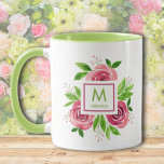 Taza Acuarela Rosas de color rosa caliente Monograma de<br><div class="desc">Esta hermosa taza cuenta con hermosos rosas rosados, hojas y brotes de color acuático, un marco blanco cuadrado con una plaza rosa caliente dentro del centro de las flores. Personaliza con tu nombre y primer o monograma. Perfecto para regalo de cumpleaños, regalo del día de la madre, regalo para tu...</div>