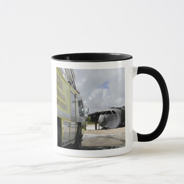 Taza Aeropuerto WONPAT de Guam (Derecha)