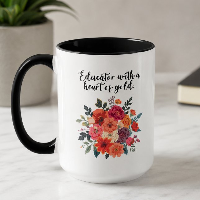 Taza Agradecimiento al educador dedicado con corazón de (Subido por el creador)