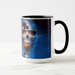 Taza agrietada del cráneo