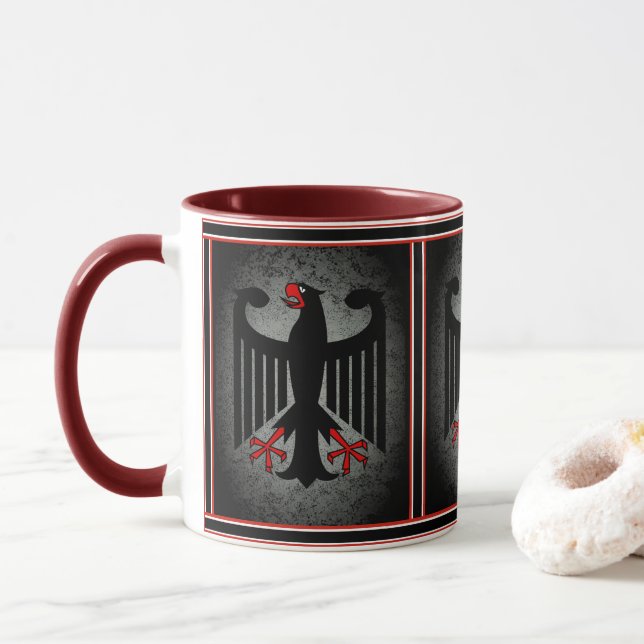 Taza Águila alemana, negra de la bandera alemana, (Con donut)