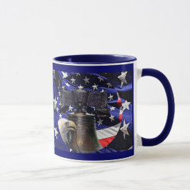 Taza Águila calva americana, campanilla y bandera