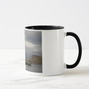 Taza Alaska Juris, F.C.A. Trawler en el puerto