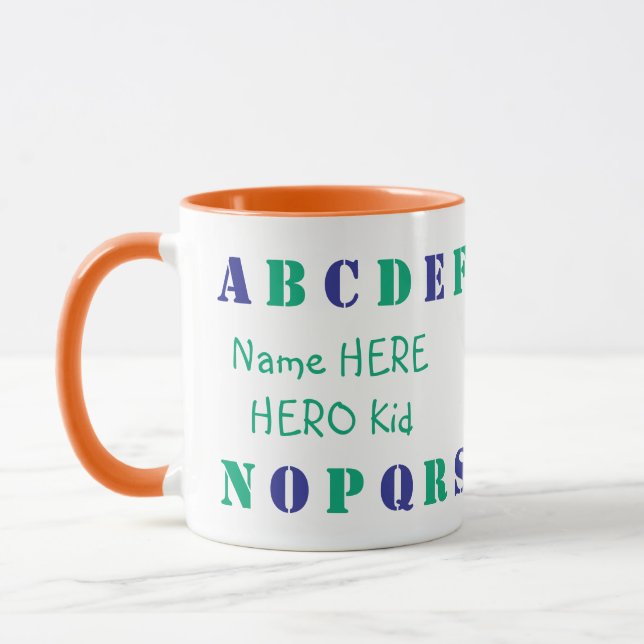 Taza Alfabeto inglés azul, verde oceánico personalizado (Izquierda)