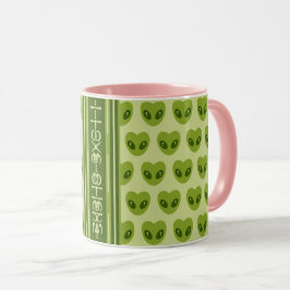 Taza Alienígena verde lindo con forma de corazón tu nom