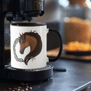 Taza Amarillo del caballo marrón celta