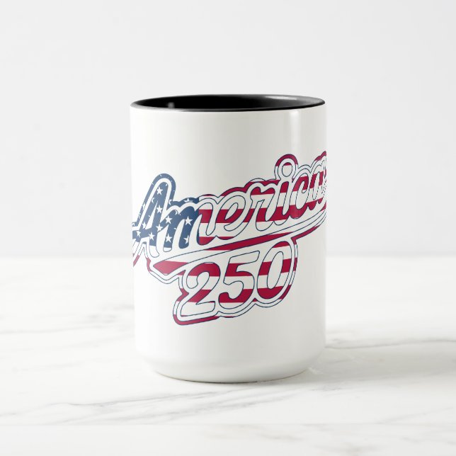 Taza America 250 Flag Script Semiquincentennial Design (Centro)