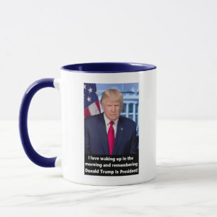 Taza Amor de Donald Trump I que despierta por la mañana
