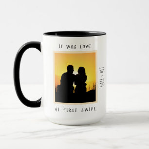 Taza Amor en la primera pareja en línea de Swipe Valent