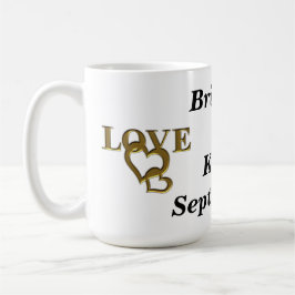 Taza Amor Interbloqueando el corazón, los nombres y la 