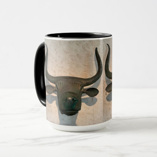Taza Ancient Bull (Anverso izquierdo)