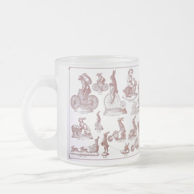 Taza antigua del conejito de pascua del catálogo (Izquierda)