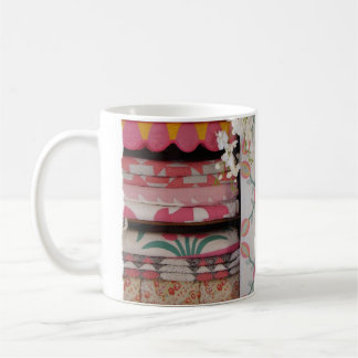 Taza antigua del edredón - drogadicto del edredón