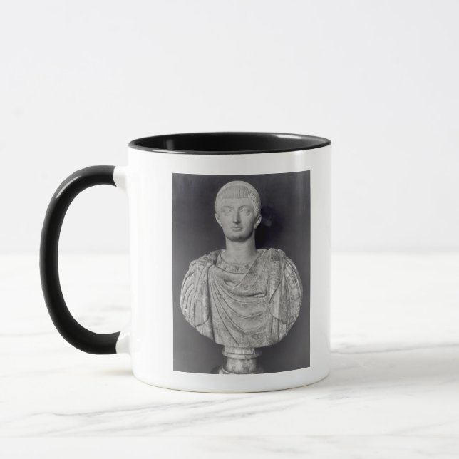 Taza ANUNCIO c.350 de Constantina I (Izquierda)