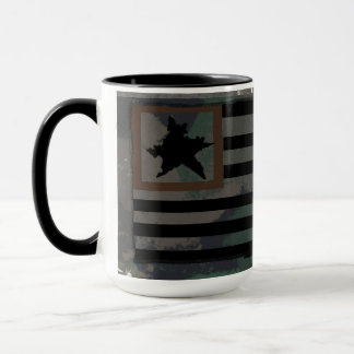 Taza Approachable Wolf : Home of The Brave Mug
