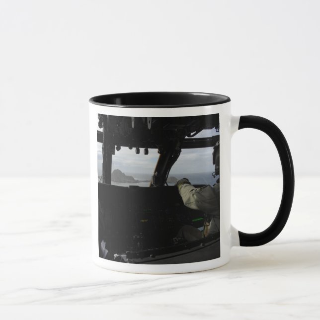 Taza Aproximación de tripulaciones aéreas a la isla de  (Derecha)