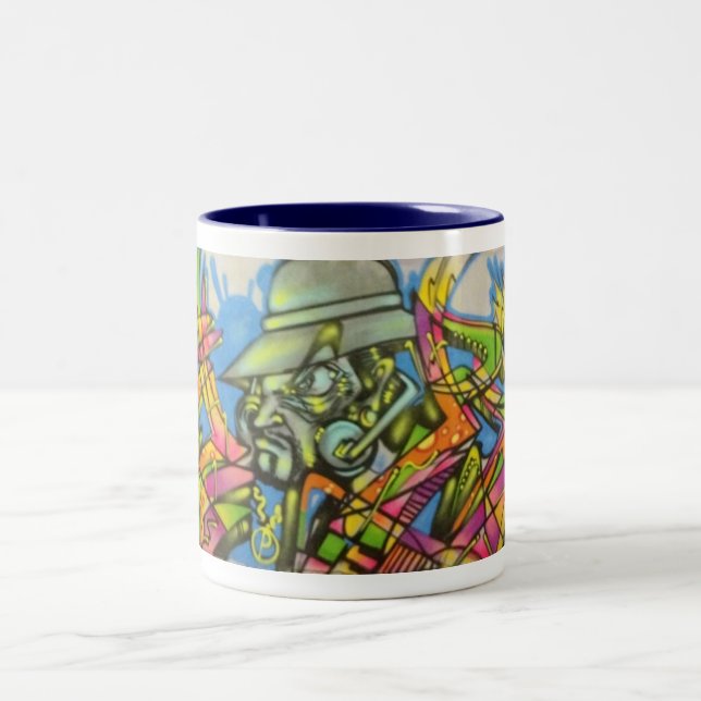 Taza ardiente del arte del hombre del empollón (Centro)