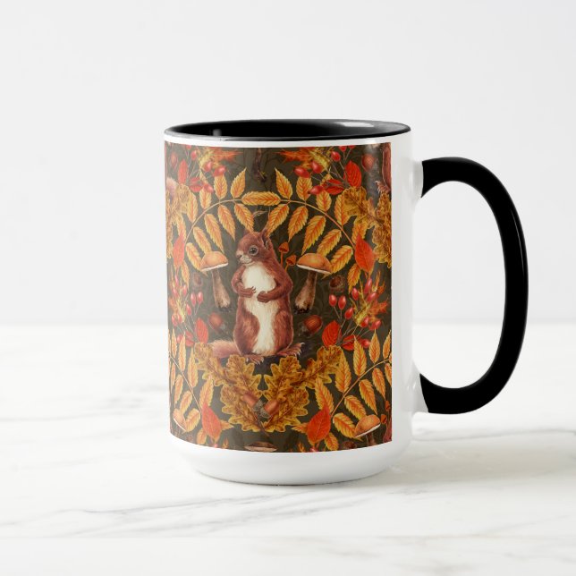 Taza Ardilla otoñal sobre marrón oscuro (Derecha)
