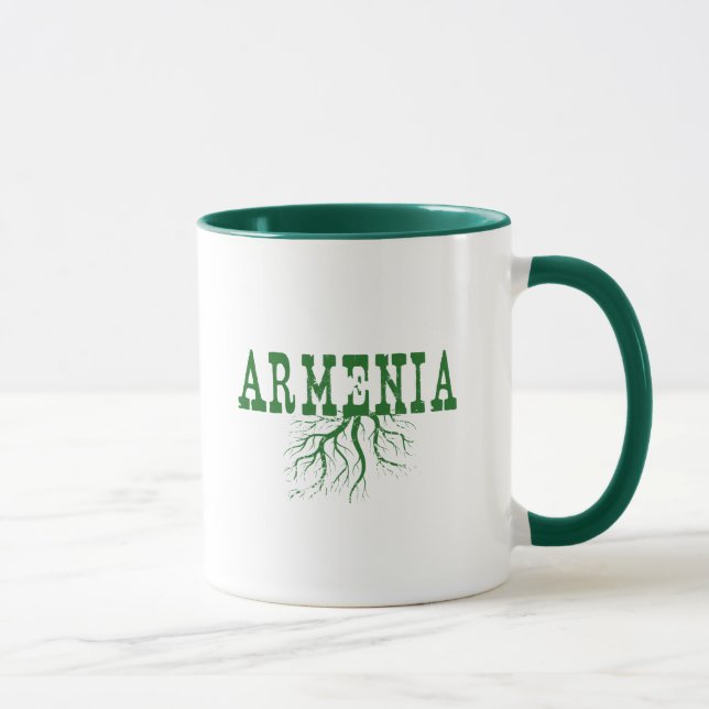 Taza Armenia arraigó árbol verde en el arte verbal arme (Derecha)