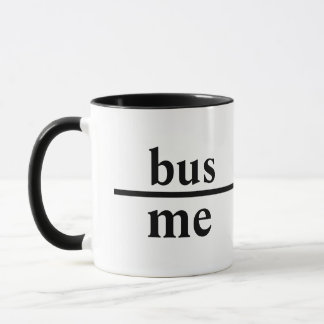 Taza Arrojado bajo el autobús