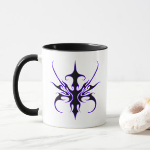 Taza Arte de línea tribal negro y púrpura feroz