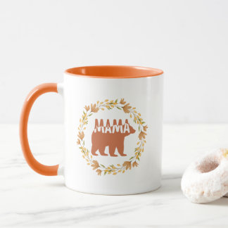 Taza Arte de silueta de mamá osa colorida