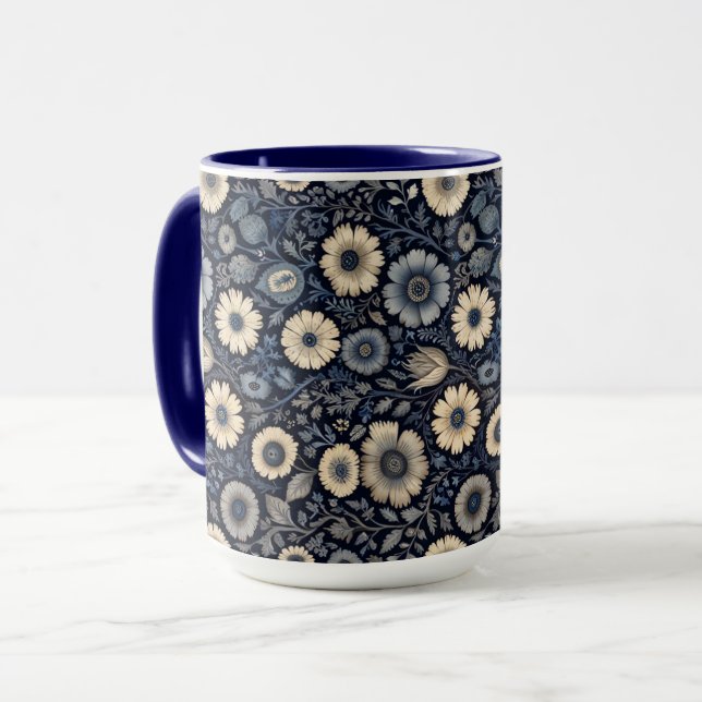 Taza Arte floral índigo | Diseño inspirado en Burne-Jon (Anverso izquierdo)