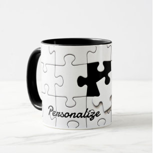 Taza Artículos de rompecabezas divertidos en blanco y n