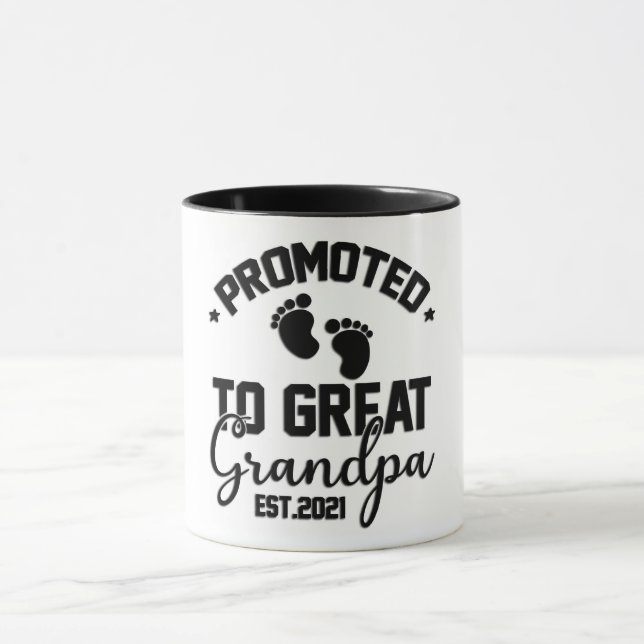 Taza Ascendido Al Gran Abuelo Establecido En 2021 (Centro)
