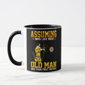 Taza Asumiendo Que El Arquetería Era Como La Mayoría De