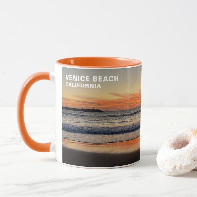 Taza Atardecer de la hora de luz - Venice Beach, CA (Con donut)